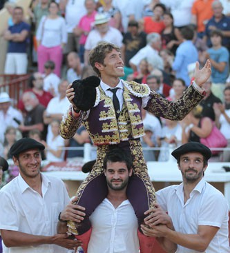 EL DOCTOR DOMINGO JIMENEZ RETIRA LOS PUNTOS A MANUEL ESCRIBANO