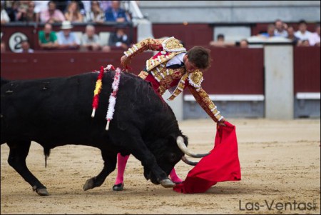 Viento y decepción en el mano a mano Juli – Perera. Corrida de la Veneficencia.
